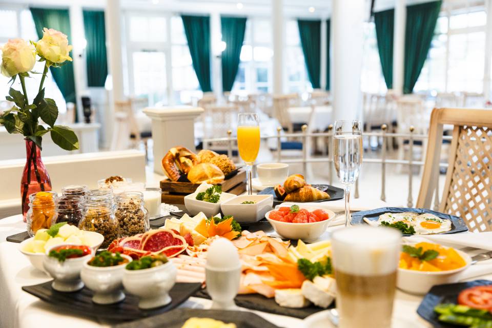 Unser Sonntagsbrunch auf einen Blick - Bayerischer Hof Miesbach